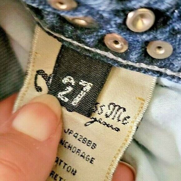 Miss Me Size 27 Mid Rise Anchorage Jeans Boot Cut Studded Biker Jeans Pants - Picture 12 of 12
